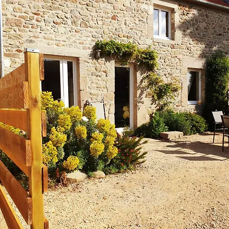 Privatunterkunft Le Du Clos Giot *